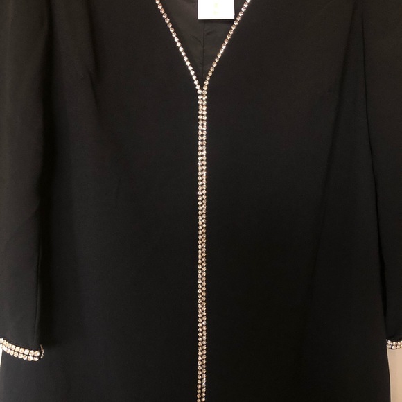 Trina Turk MIDNIGHT ROUND Dress - Picture 8 of 14